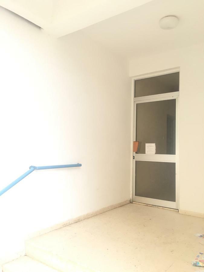 Larnaca Beach Apartment 44 Buitenkant foto